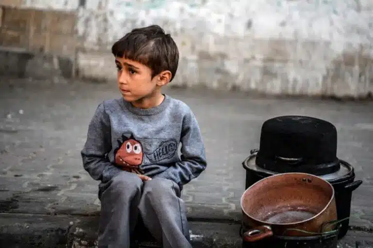 جمعية إسعاد الطفولة الخيرية مشروع الحليب والبامبرز للأطفال